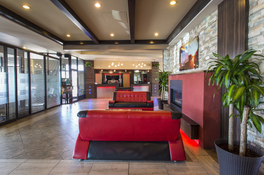 Ramada By Wyndham Edmonton Yellowhead Nw Bagian luar foto